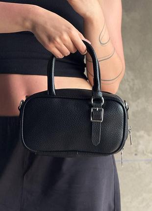 Женская сумка черная