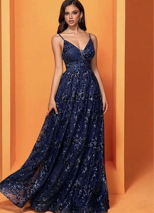 Невероятно красивое платье с вышивкой пайетками xuibol