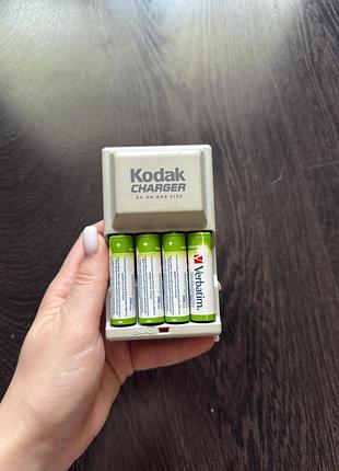 Зарядний пристрій kodak charger для акумуляторів aa/aaa