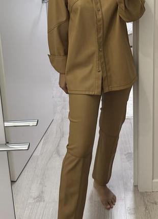 Жіночий костьюм з єко-шкіри від бренду cher 17