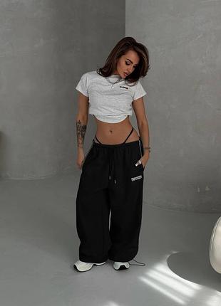 Широкі жіночі спортивні штани джогери