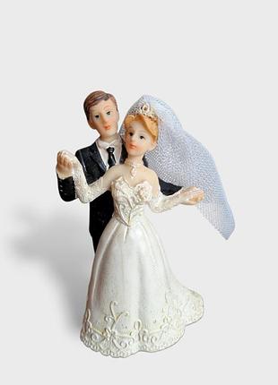 Весільна статуетка наречених статуетка для весільного торту наречений наречена