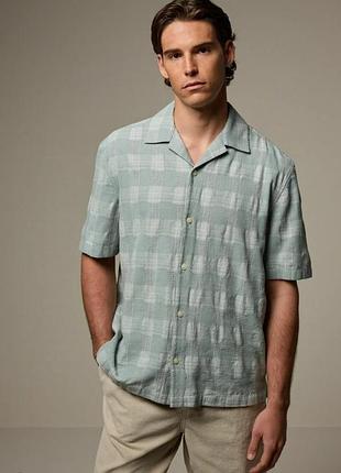 Новая мужская рубашка на короткий рукав