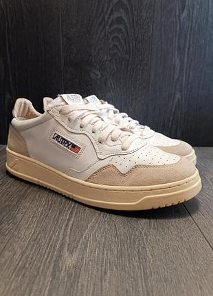 Кроссовки autri 45 размера стелька 29 см.