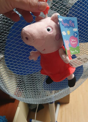 Брелок свинка пеппа