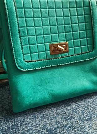 Женская сумка зеленая