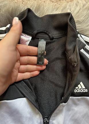 Дуже класна кофта adidas оригінал 4