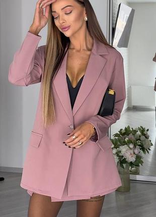 Елегантний, трендовий костюм