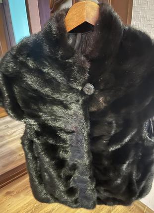 Норкова чорна шубка/жилетка