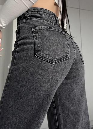 Джинси прямого крою з асиметричним поясом в графітовому відтінку