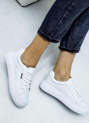 Жіночі кеди із натуральної шкіри білого кольору, boomer