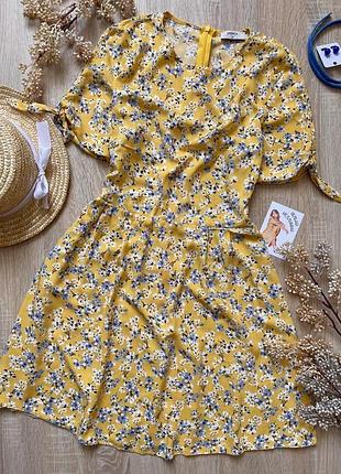 Сукня у квіточку в українському стилі + подарунок