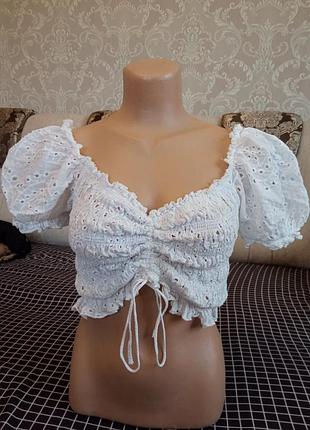 Короткий ажурний топ блуза на плечі мереживо ришельє bachata