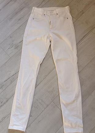 Джинсы скинни