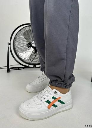 Кроссовки белые натуральная кожа 36 на 23 см