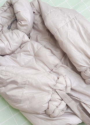 Куртка дутик на 3-4 года piaza italia с потайным капюшоном молочный