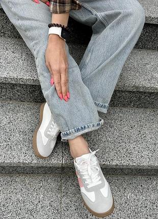 Кроссовки женские, цветные