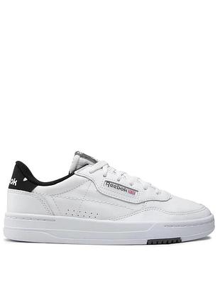 Жіночі кросівки reebok court peak