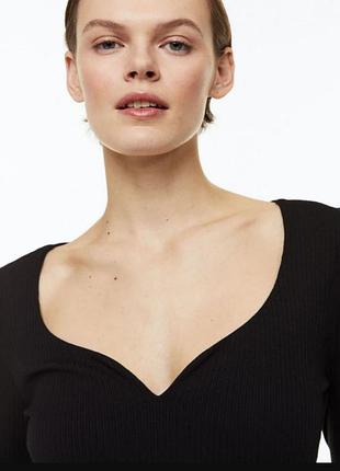Стильный трикотажный лонгслив/джемпер/топ в рубчик h&amp;m. швеция