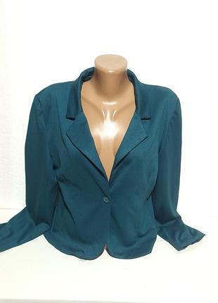 Пиджак изумрудного цвета.вискоза 70%