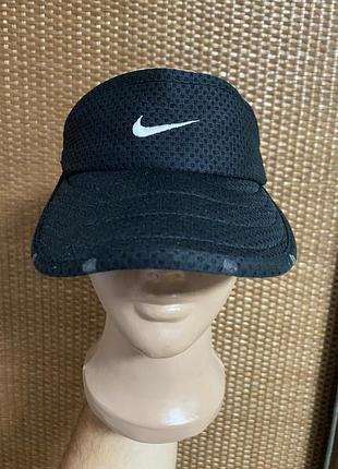 Жіноча кепка козирок nike dri fit