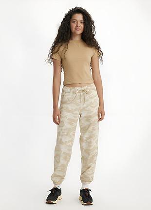Женские штаны levi's