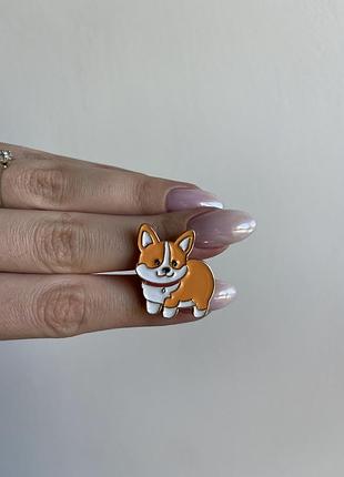 Пін значок металевий брошка коргі з намистом
