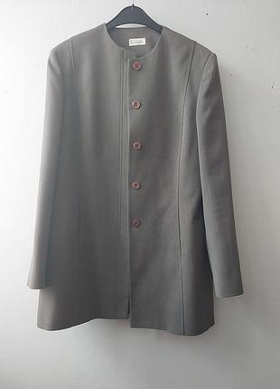 Симпатичный пиджак