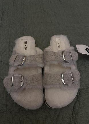 Шлепанцы женские р.36(22,5 см)