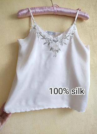 Шелковая маечка с вышивкой