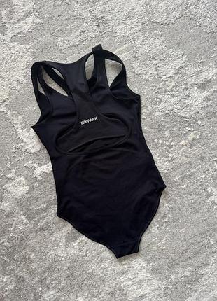 Купальник суцільний