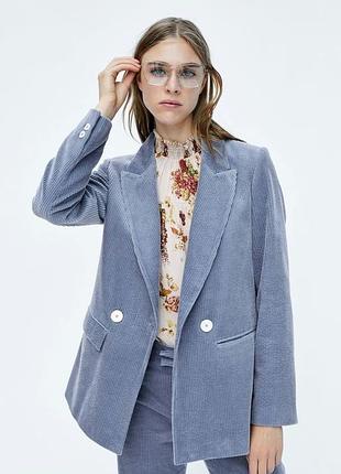 Жіночий блактно-сірий вельветовий  подовжений жакет на одному ґудзику