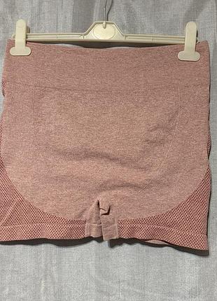 Безшовні жіночі трикотажні шорти