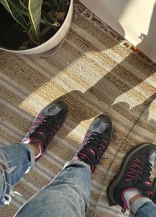 Жіночі кросівки демі