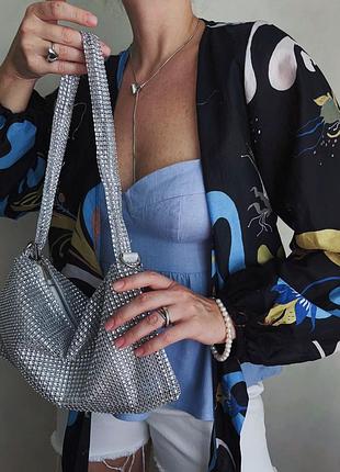 Лляна блакитна маєчка на тоненьких бретелях h&m (ціна на сайті 129$)