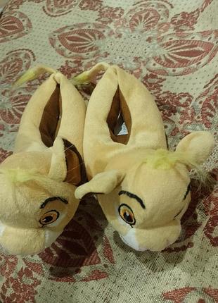 Капці левенята