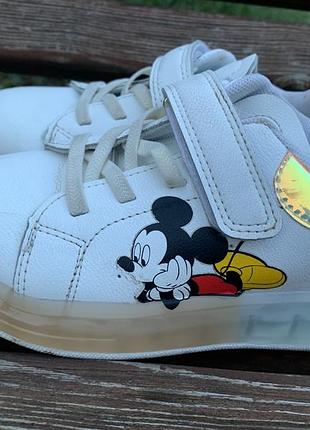 Кросівки для дівчинки