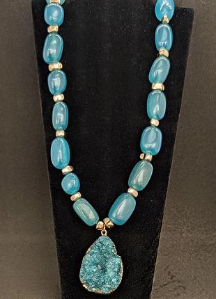 Колье из халцедона