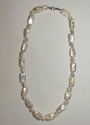 Ожерелье из барочных жемчужин оттенок "бензин"