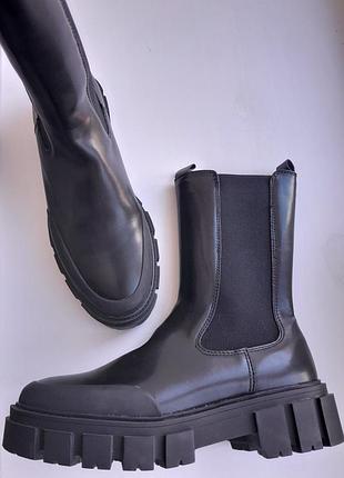 Ботинки челси 40р