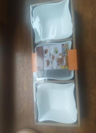 Набор салатников новые