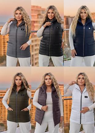 Стеганая жилетка жилет безрукавка дута с капюшоном и карманами на молнии плащевка на синтепоне