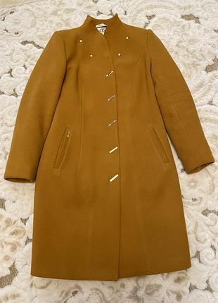 Жіноче пально, розмір 42