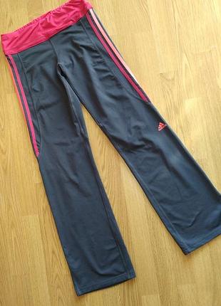 Спортивные женские штаны