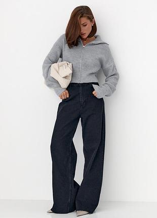 Короткий в'язаний кардиган на блискавці