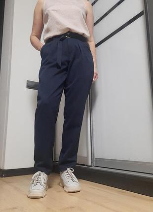 Брюки на защелках