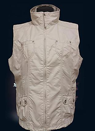 Брендовая жилетка куртка на подкладке большого размера