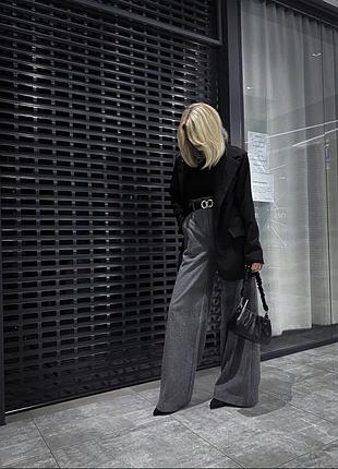 Теплі сірі штани палаццо