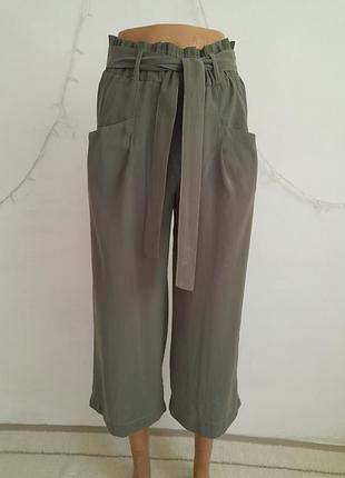 Бриджи с пояском мятного оттенка