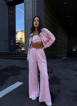 Женский костюм тройка велюровый топ бандо + кофта на замке запка и штаны на заклепках по бокам